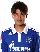 Atsuto Uchida (22) Atsuto Uchida (22)